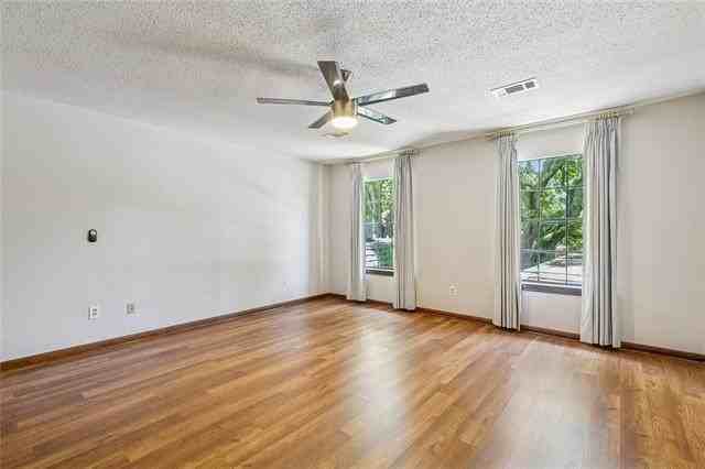 21 Carriage Ln - Photo 6 of 11