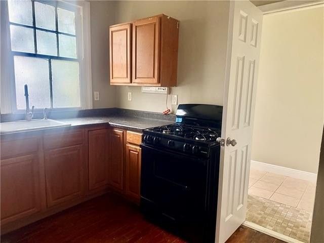 5549 Rosemary Pl - Photo 5 of 10