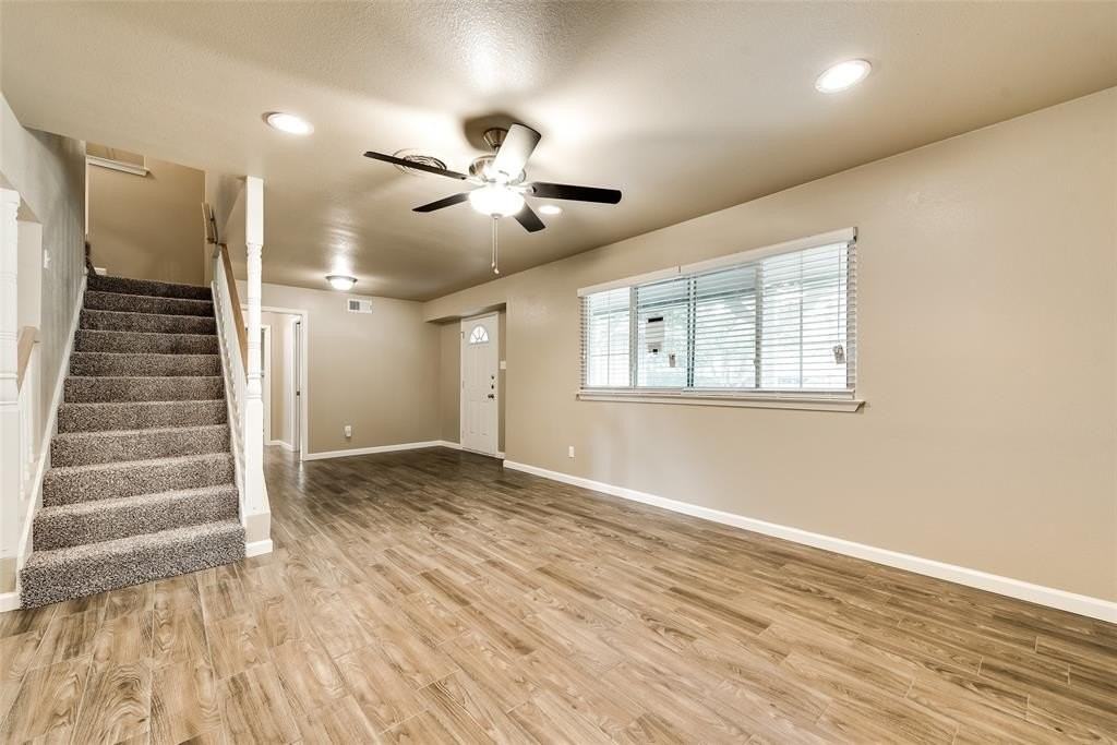 2817 Blackwood Dr - Photo 4 of 22