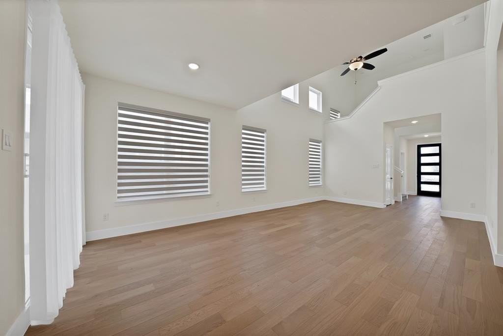 7276 Confetti Ln - Photo 4 of 34