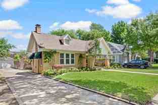 3812 Bunting Ave - Photo 1 of 1