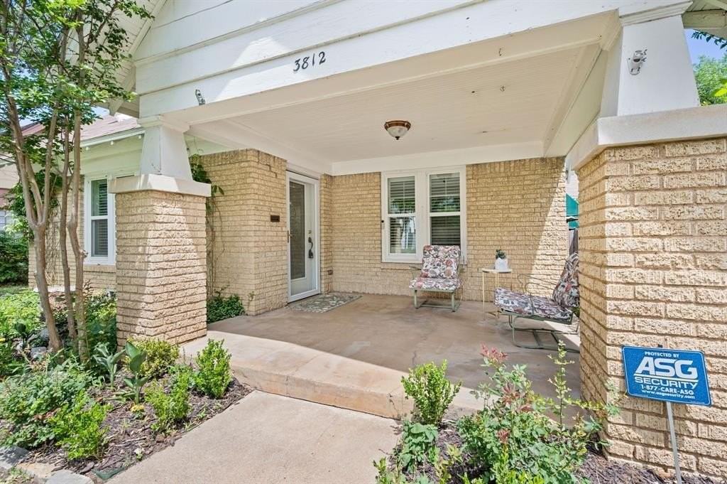 3812 Bunting Ave - Photo 2 of 20