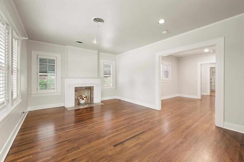 3812 Bunting Ave - Photo 4 of 20