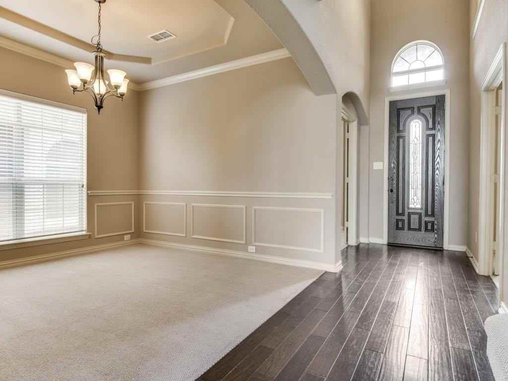 12112 Abernathy Cir - Photo 3 of 10