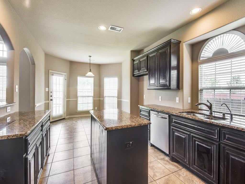 12112 Abernathy Cir - Photo 6 of 10