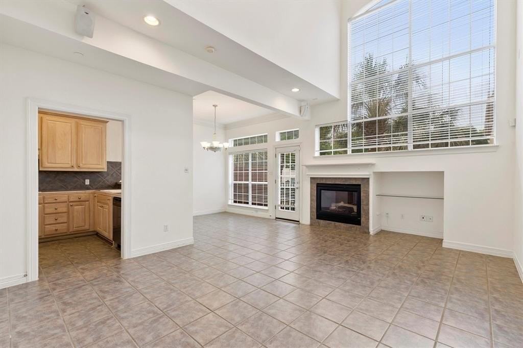 4106 Oberlin Way - Photo 3 of 17