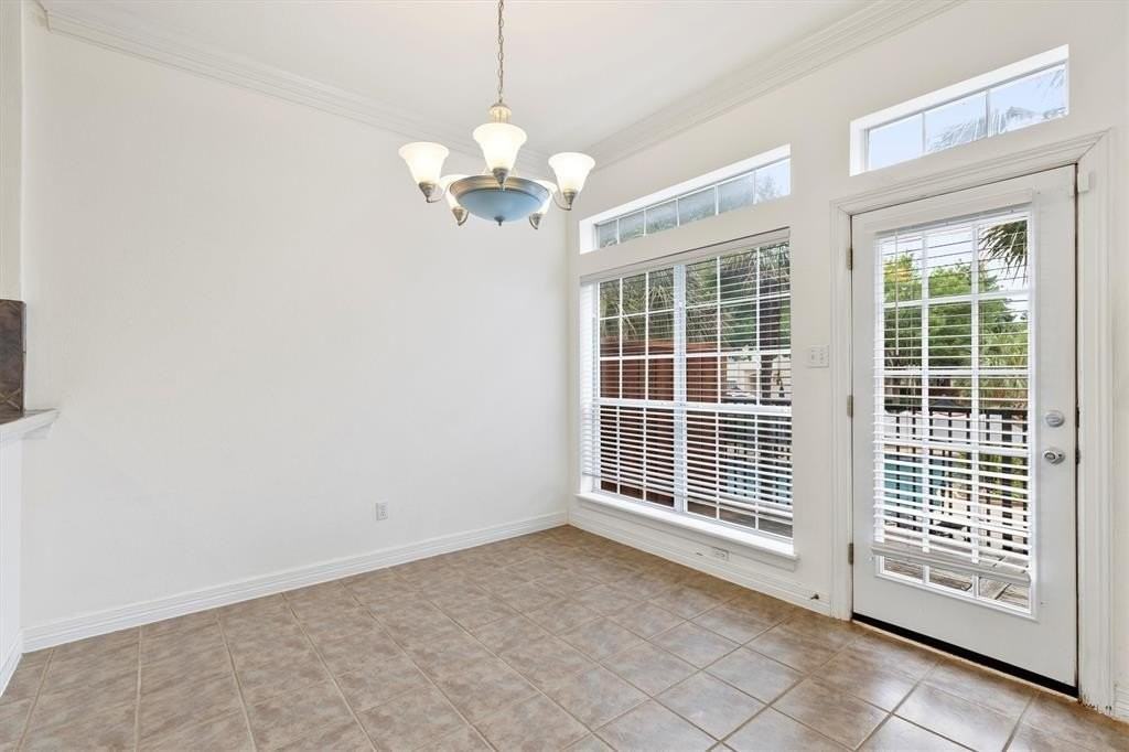 4106 Oberlin Way - Photo 4 of 17