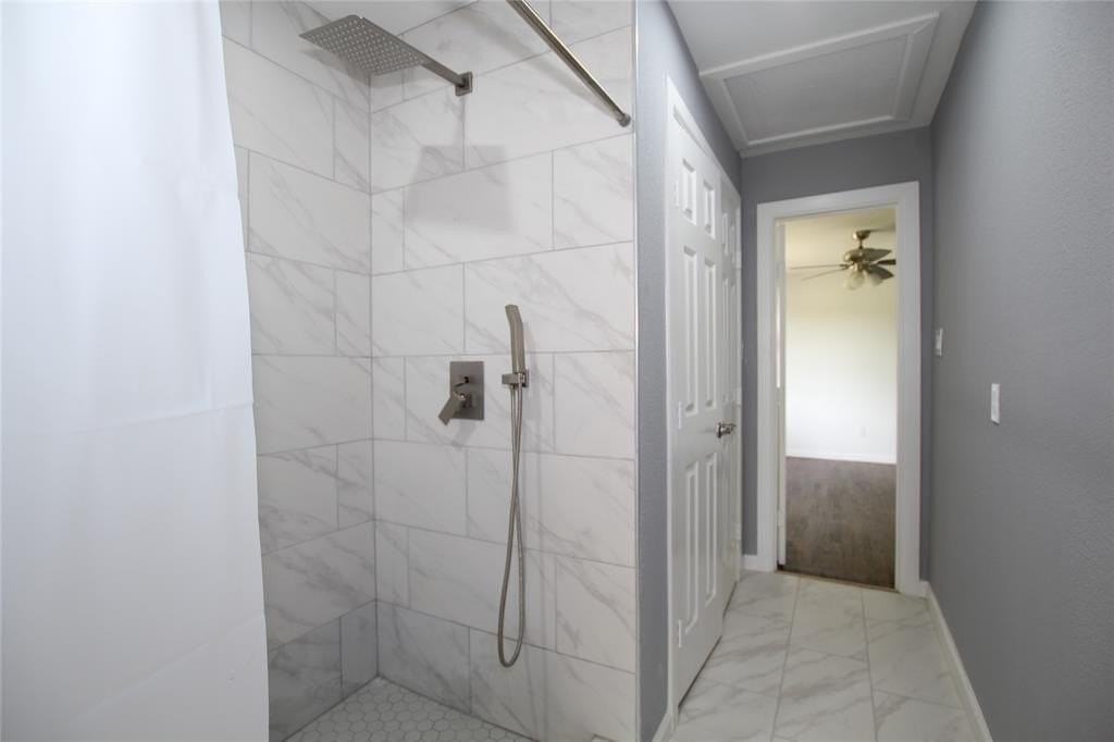 106 Austin St - Photo 6 of 12