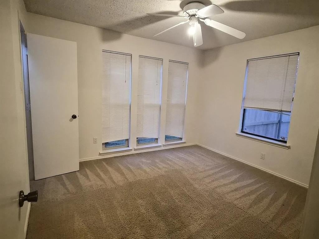 4218 Hunters Ct - Photo 7 of 22