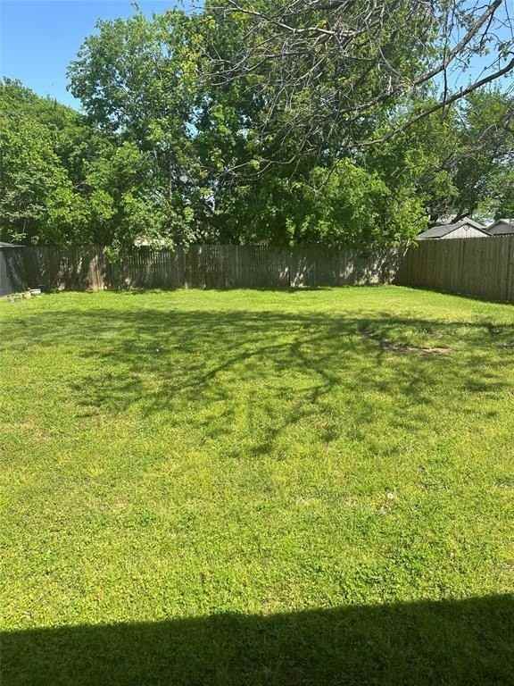 907 Broadway Ave #23 - Photo 6 of 7