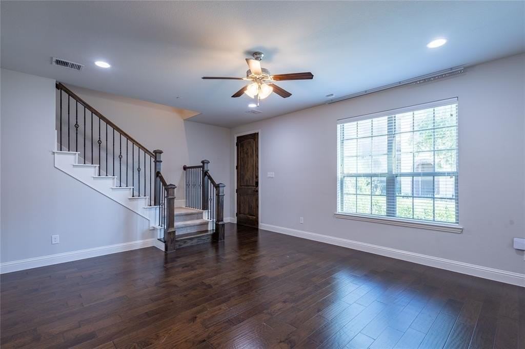 4658H Rhett Ln - Photo 5 of 40