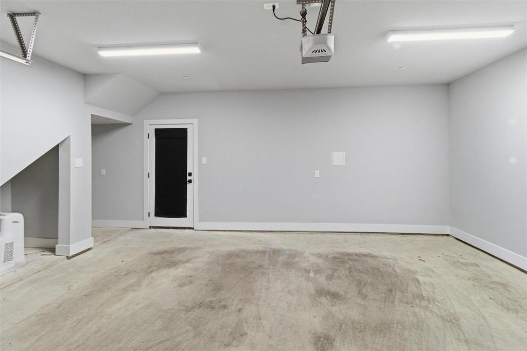 2115 N Fitzhugh Ave #102 - Photo 5 of 39