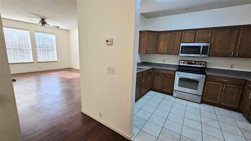 501 Jeans Creek Dr - Photo 4 of 21
