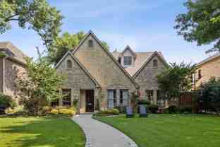 2704 Amherst Ave - Photo 1 of 1