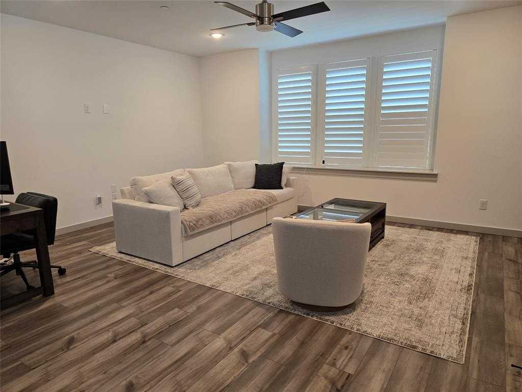 681 Vista Oaks Rd - Photo 3 of 7