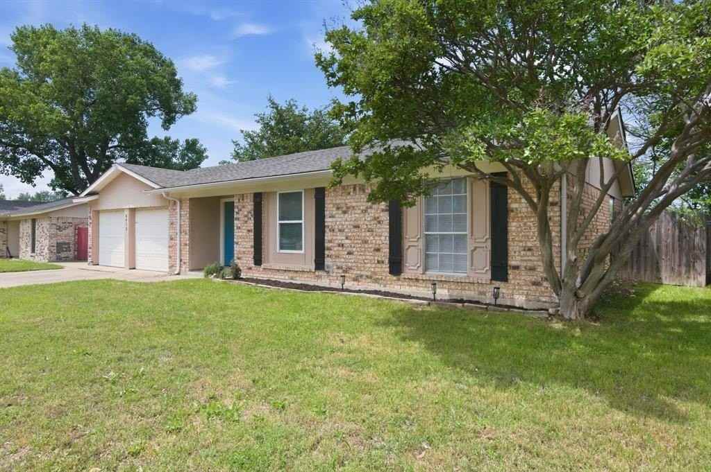 6413 Melinda Ct - Photo 3 of 25