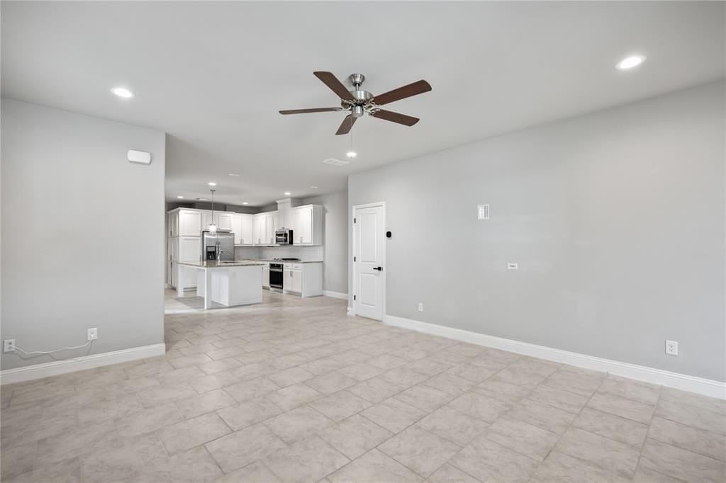 6709 Windlord Dr - Photo 5 of 39