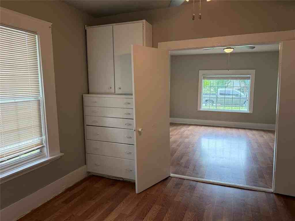 801 Wayne St - Photo 5 of 15
