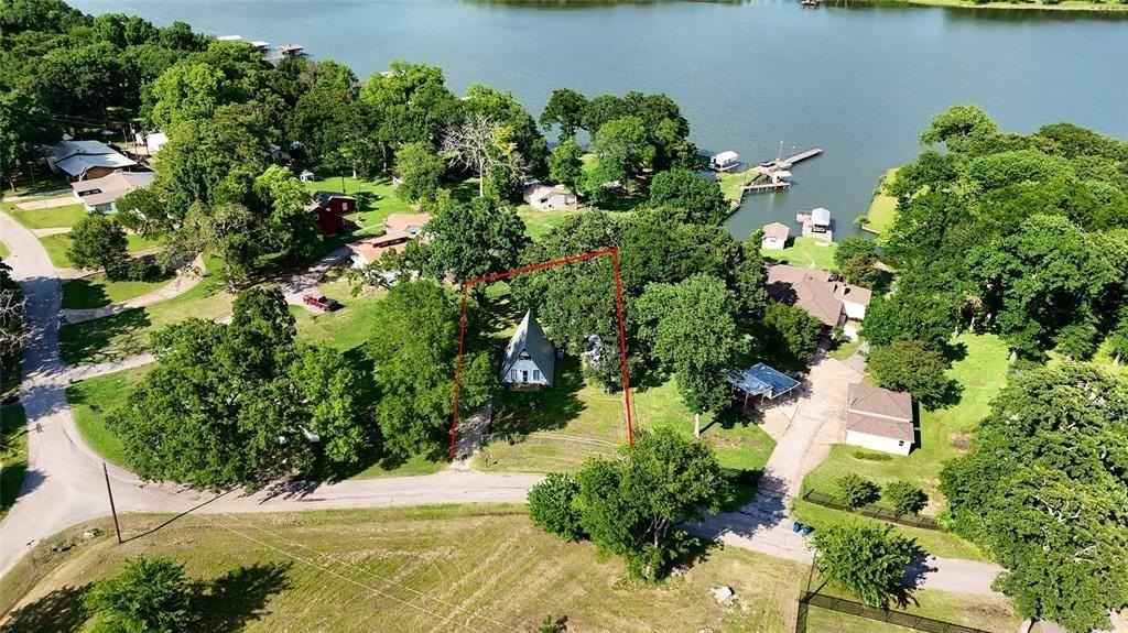 467 Old Mill Ln - Photo 2 of 24