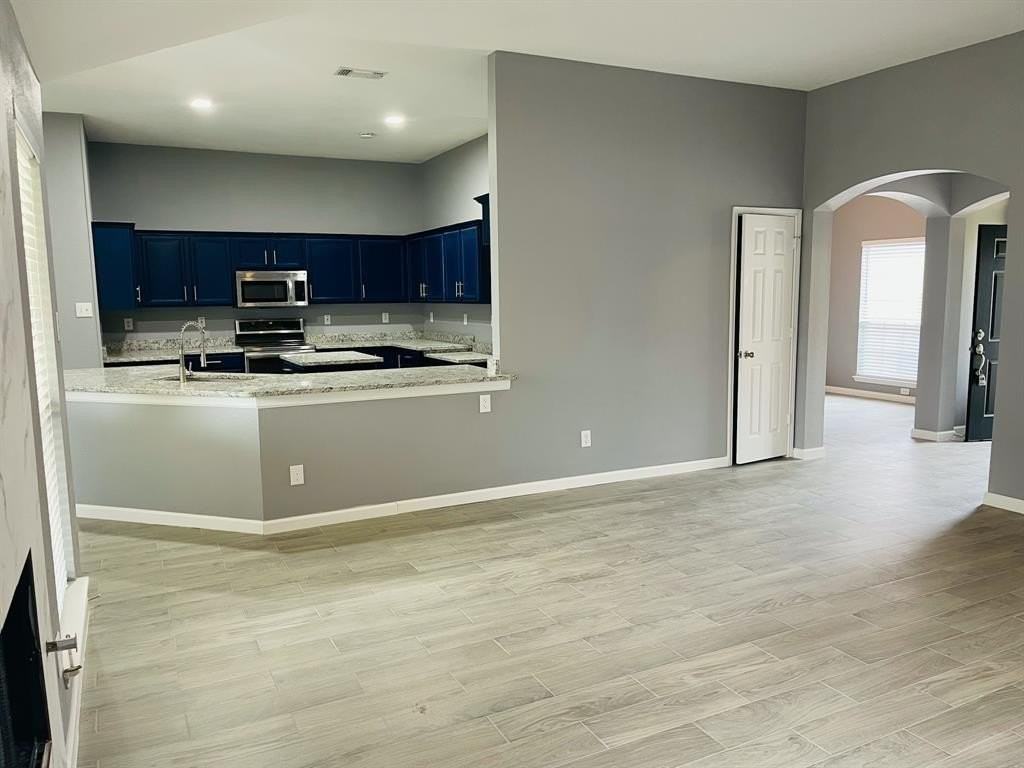 4513 Normandy Way - Photo 4 of 40