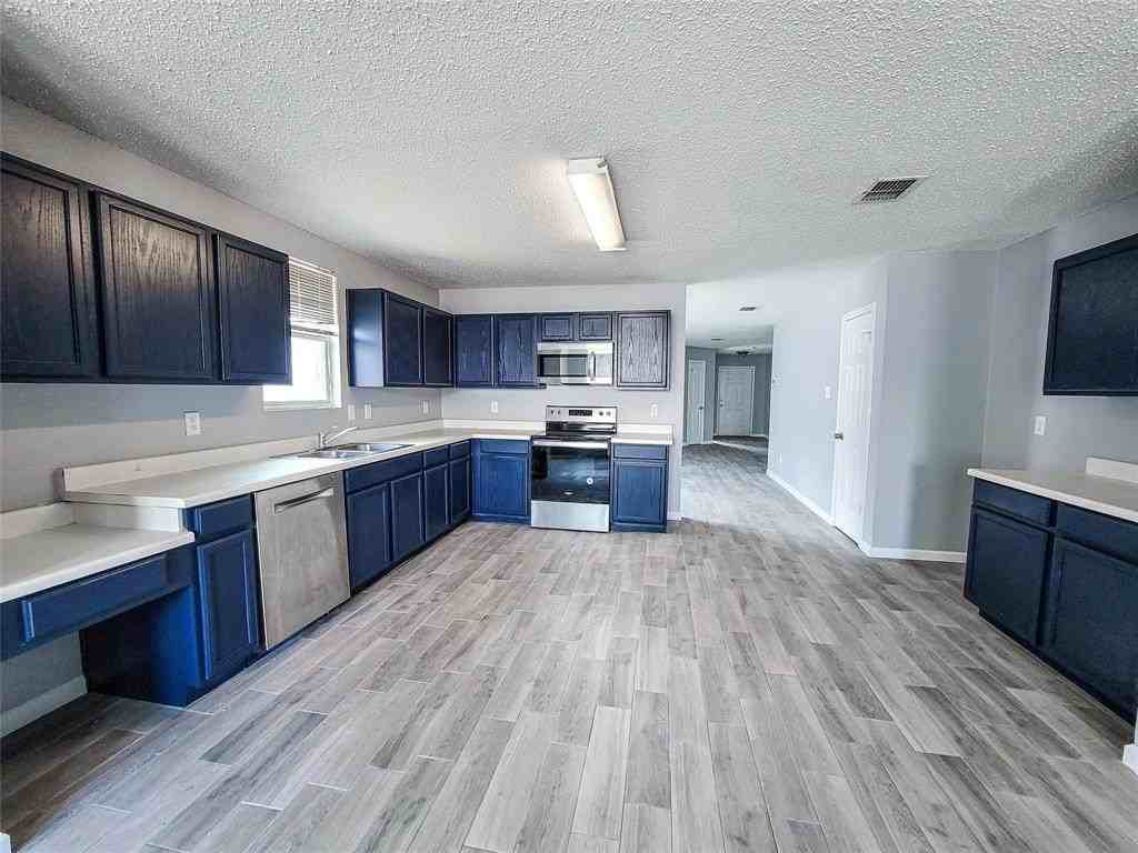1725 Carolina Ridge Way - Photo 2 of 18