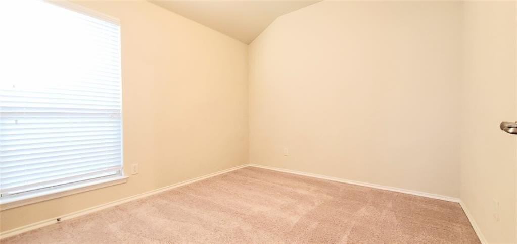 818 Hazels Way - Photo 7 of 16