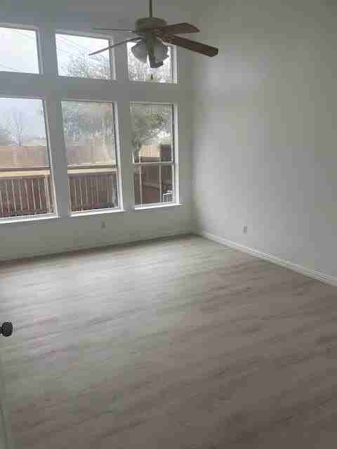 9916 Dryden Ln - Photo 6 of 18