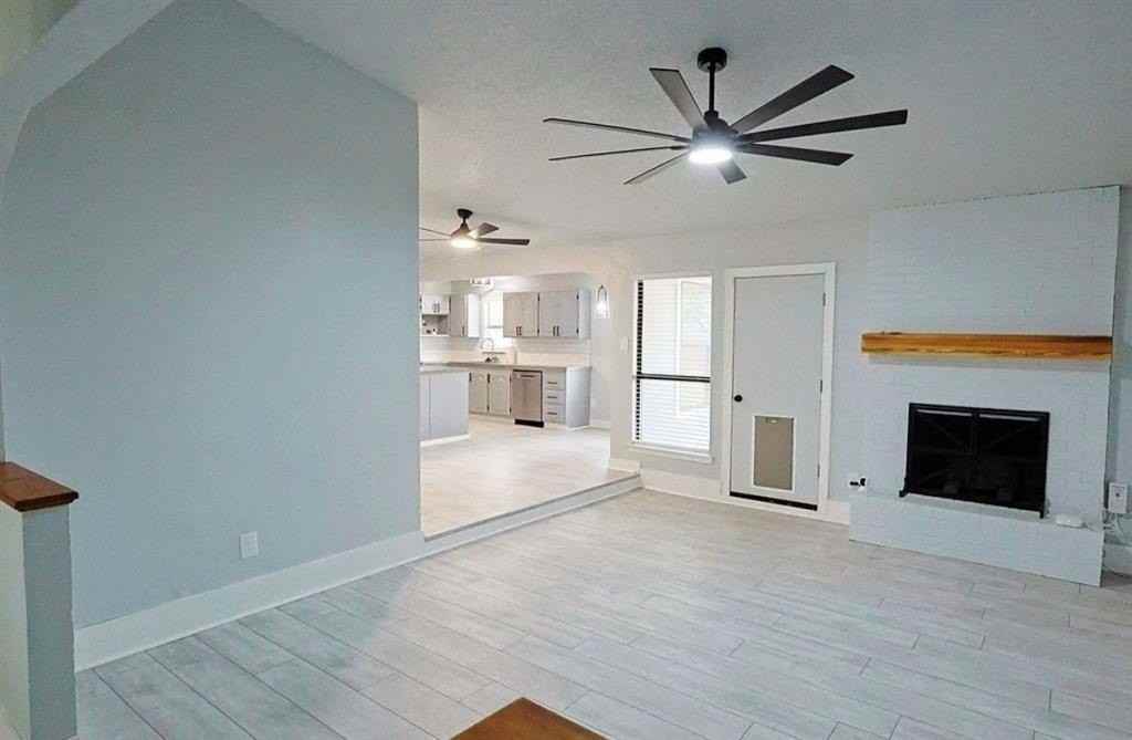 1710 Bob White Ct - Photo 4 of 28