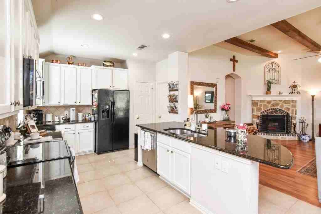 1700 Bluebird Dr - Photo 3 of 21