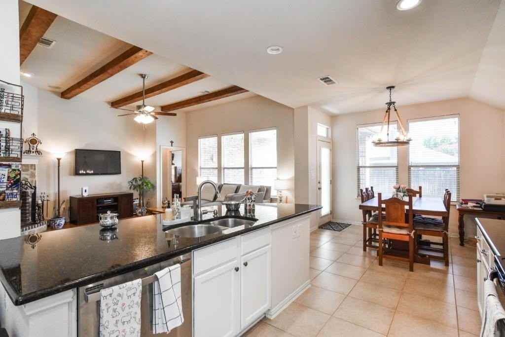 1700 Bluebird Dr - Photo 4 of 21