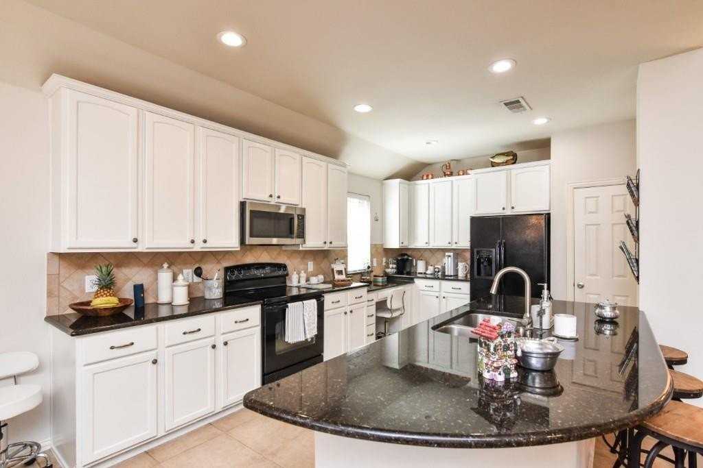 1700 Bluebird Dr - Photo 5 of 21