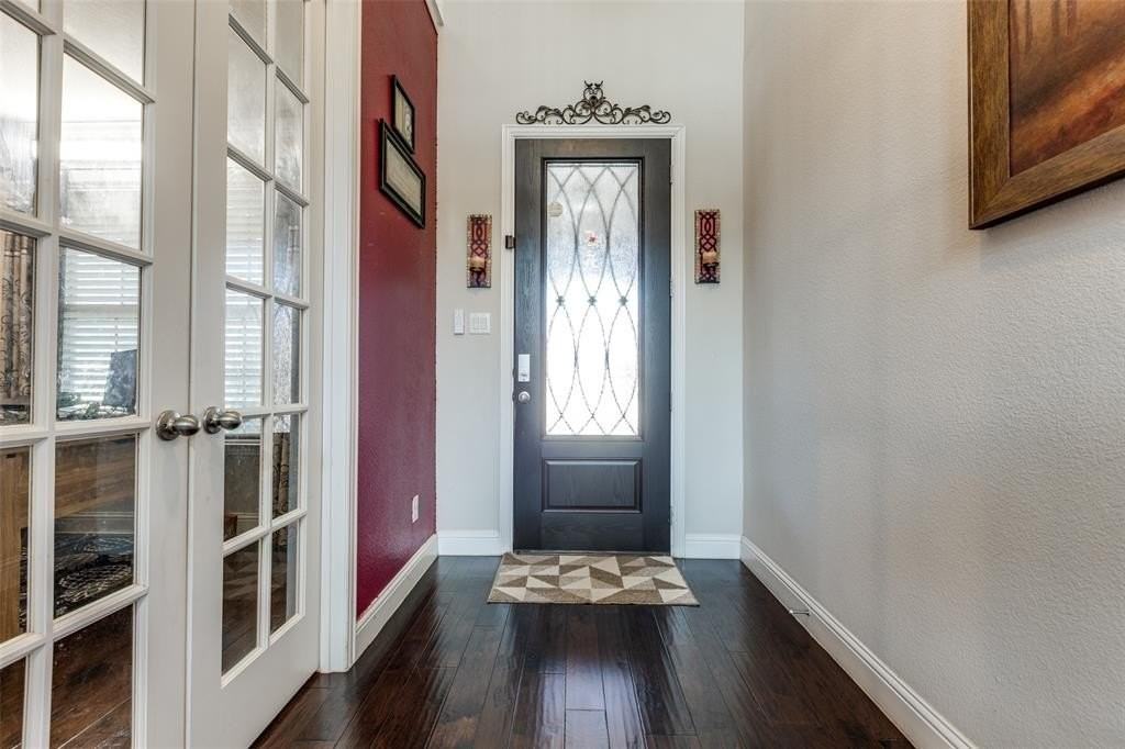 8609 Mccutchins Dr - Photo 3 of 25
