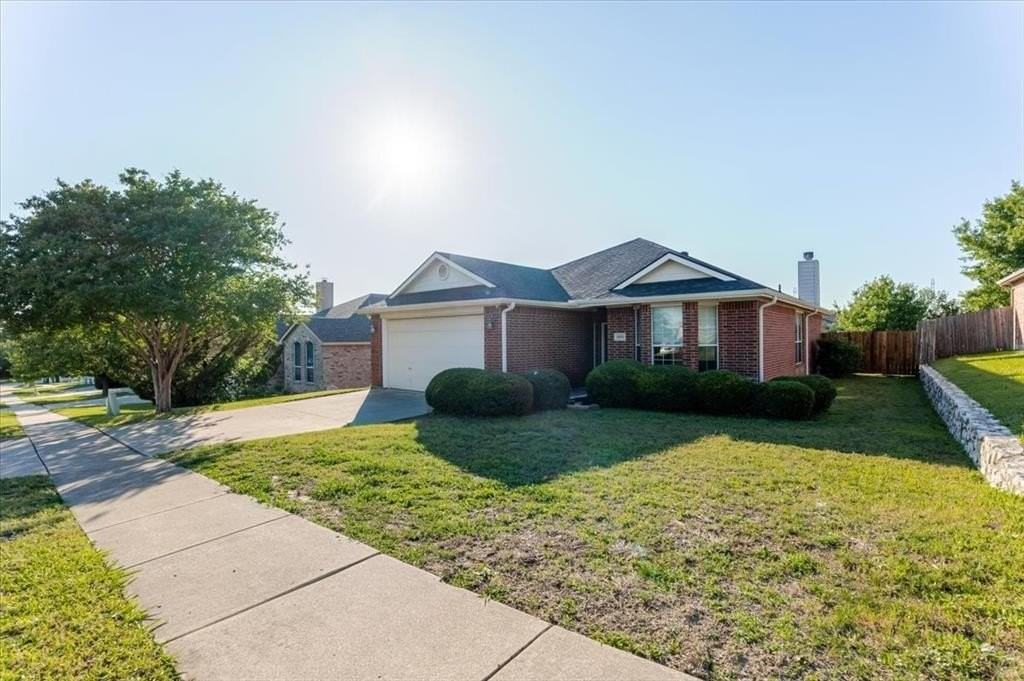 10332 Trevino Ln - Photo 2 of 22