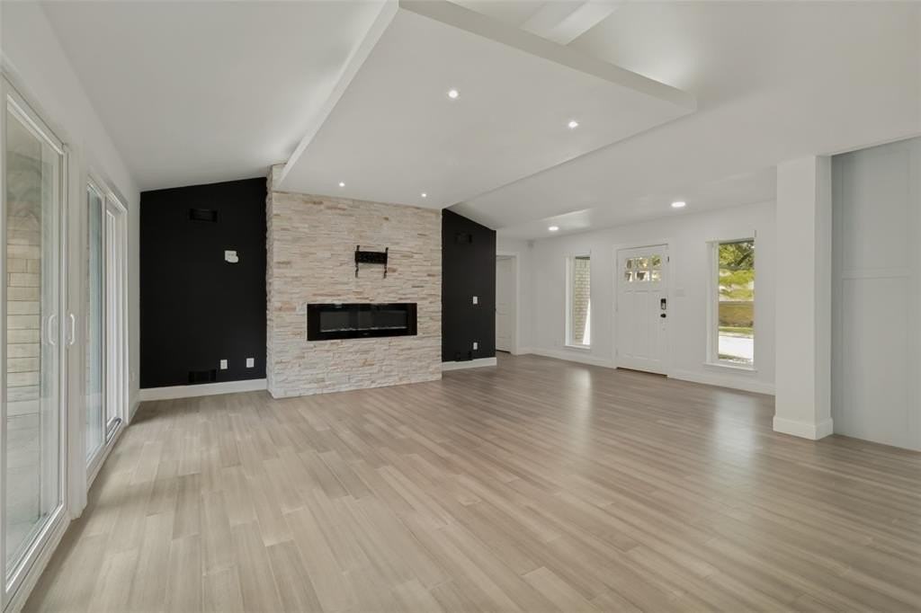 9447 Viewside Dr - Photo 6 of 27