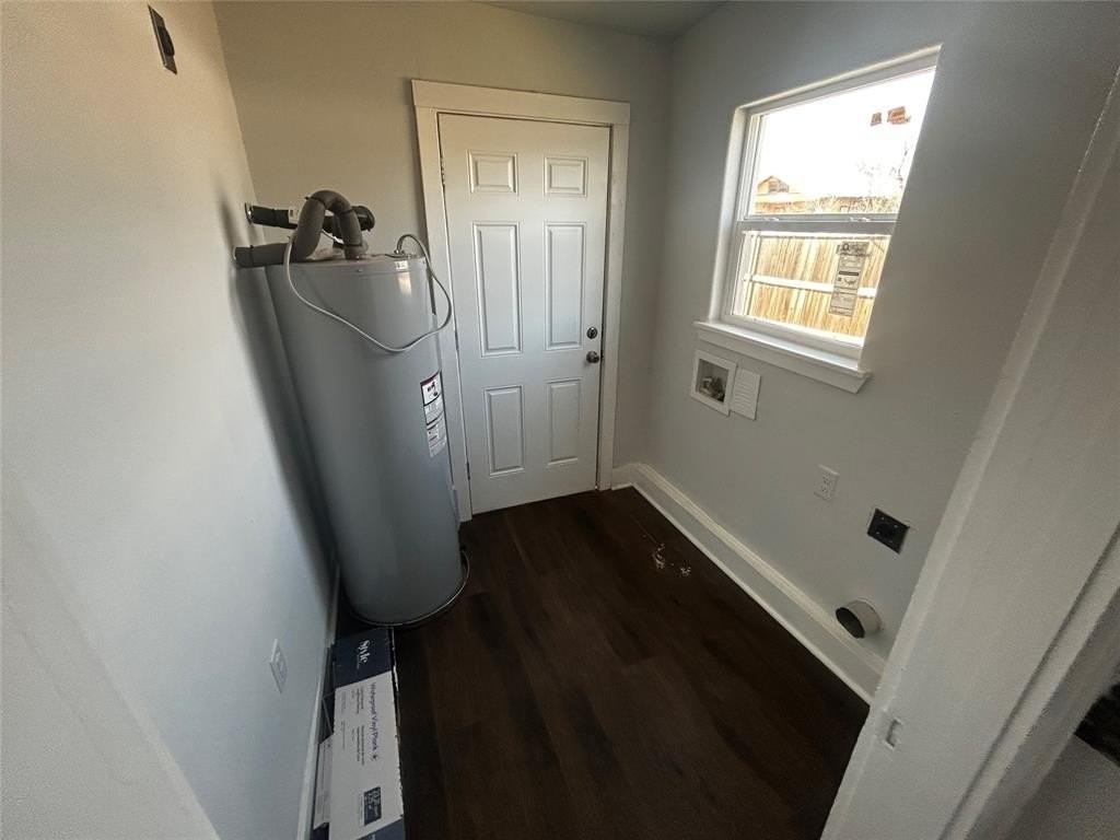 1742 Victoria St - Photo 6 of 12