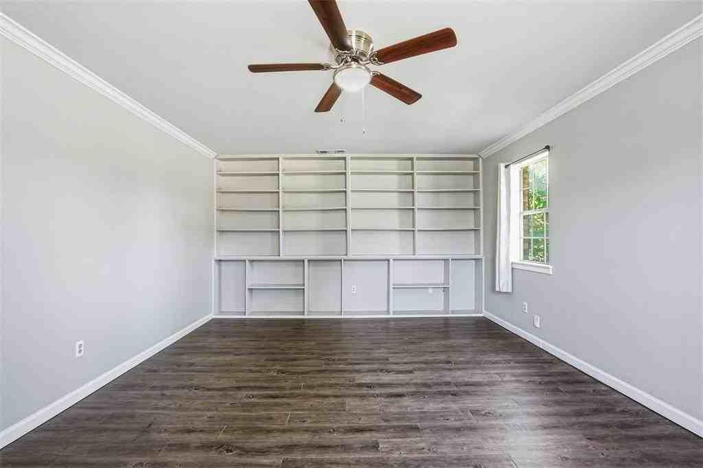 2319 St Gregory St - Photo 6 of 20