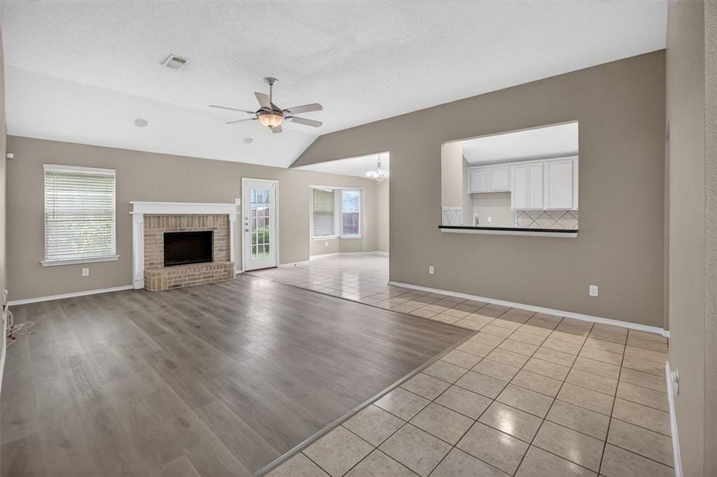 1105 Hidden Glade Dr - Photo 3 of 24
