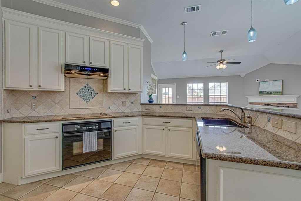 3501 Wind Flower Ln - Photo 5 of 33