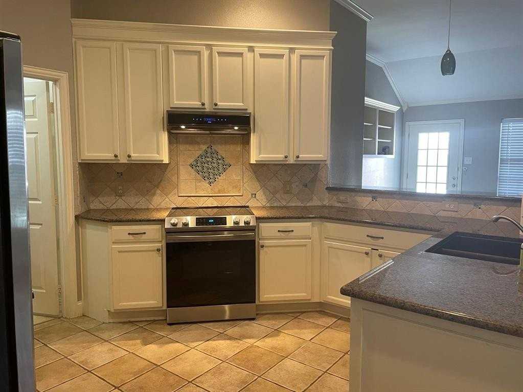 3501 Wind Flower Ln - Photo 7 of 33