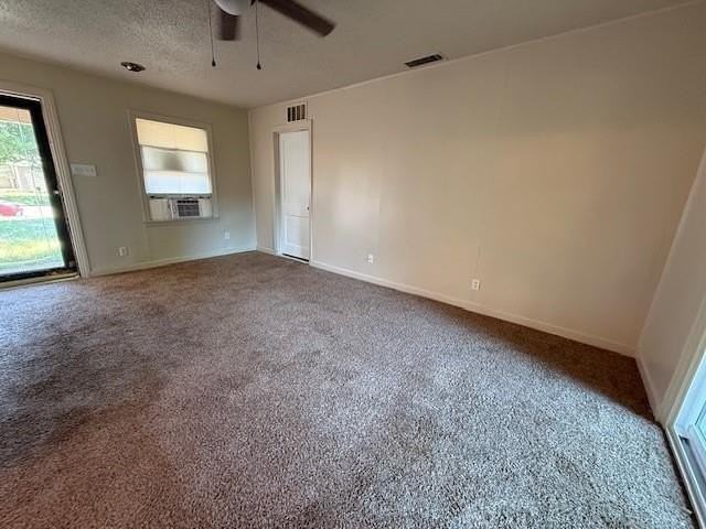 3250 College St - Photo 2 of 12
