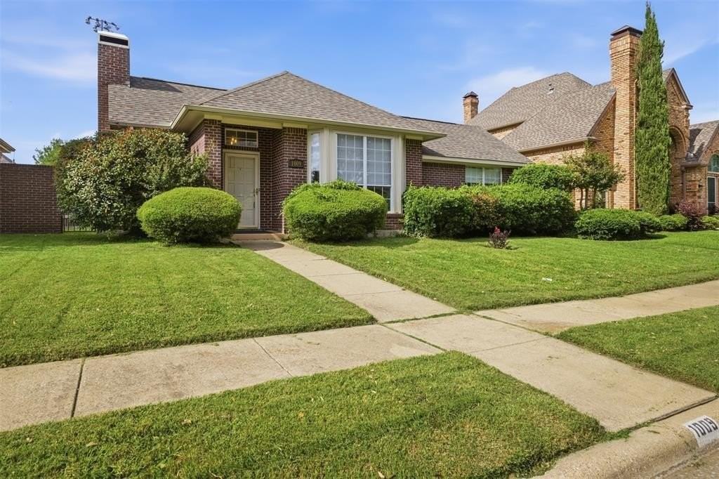 1009 Mccoy Dr - Photo 2 of 28