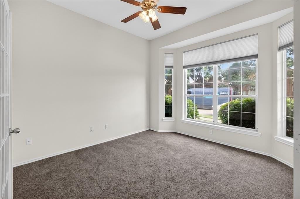 1009 Mccoy Dr - Photo 3 of 28