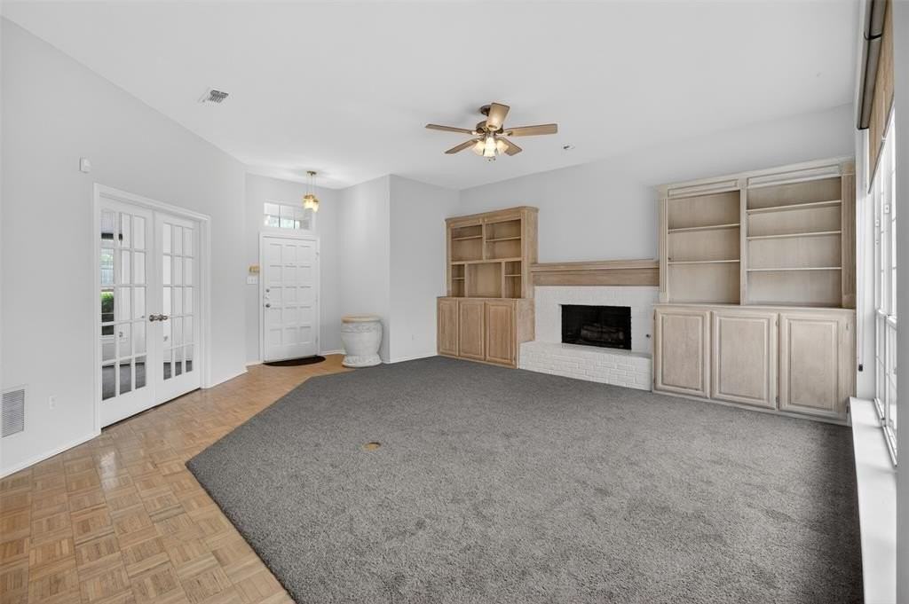 1009 Mccoy Dr - Photo 5 of 28