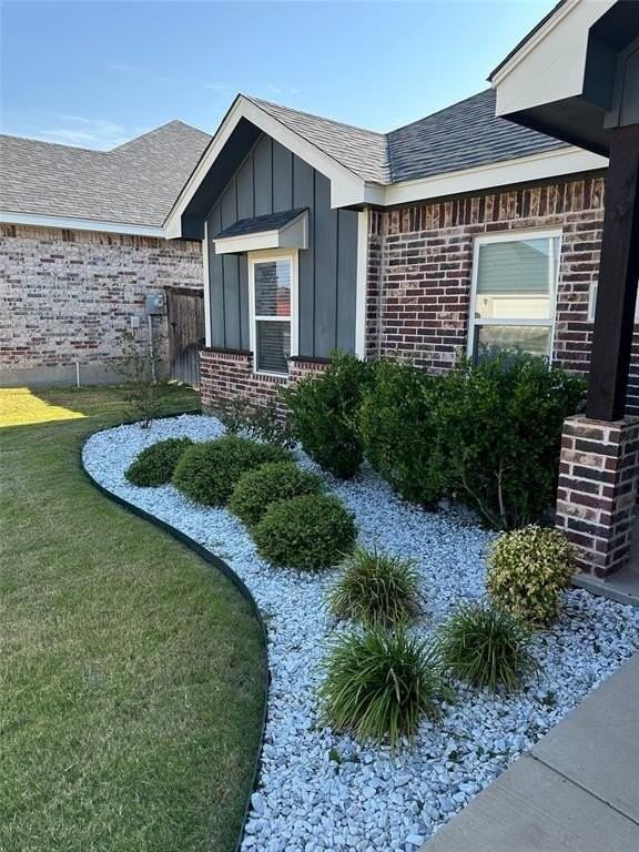7309 Wildflower Way - Photo 3 of 28