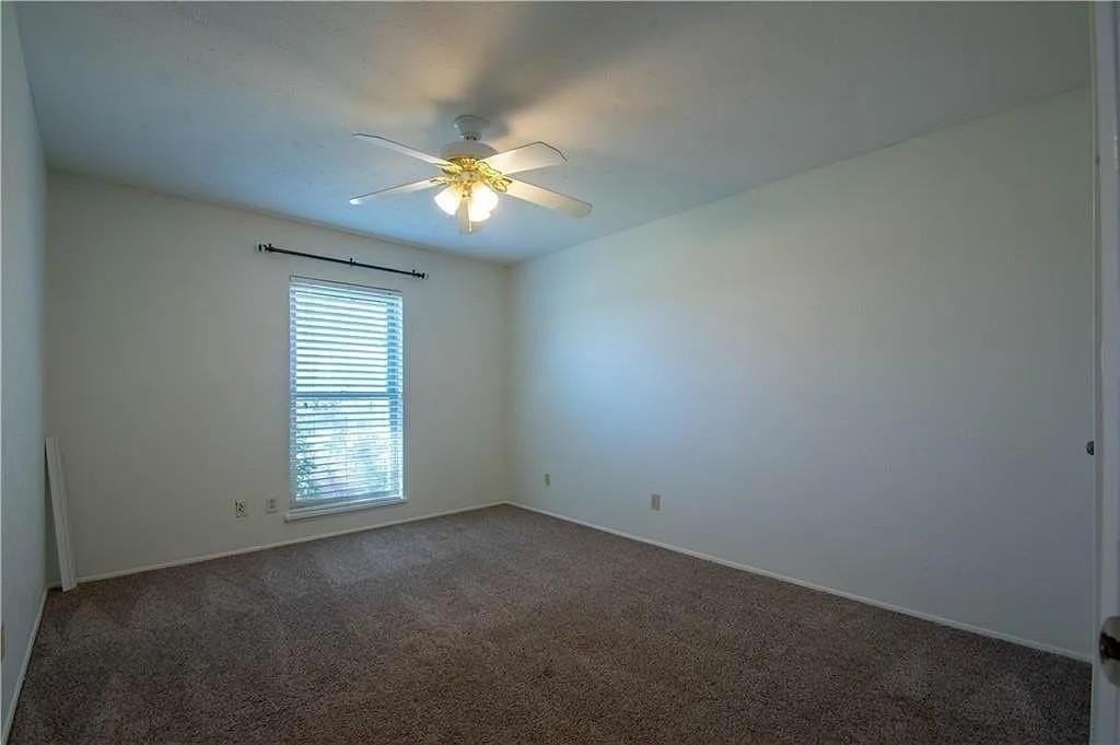 6500 Blue Ridge Trl - Photo 4 of 14
