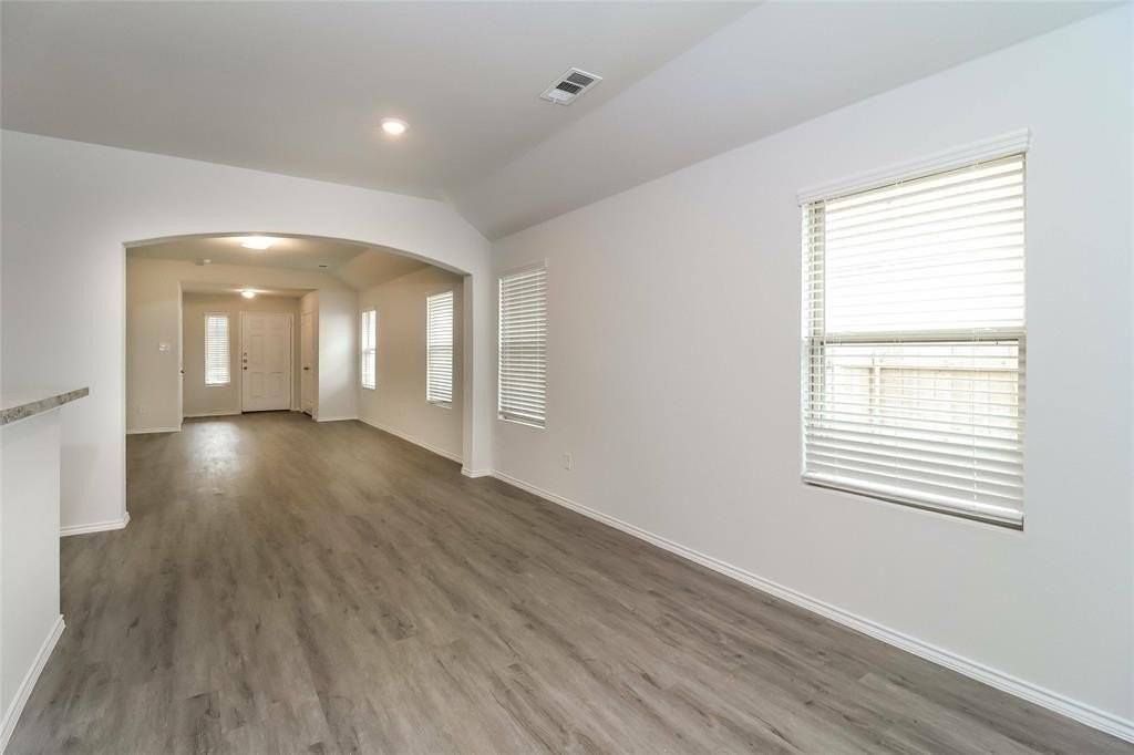 8220 Runner Oak Ln - Photo 6 of 17