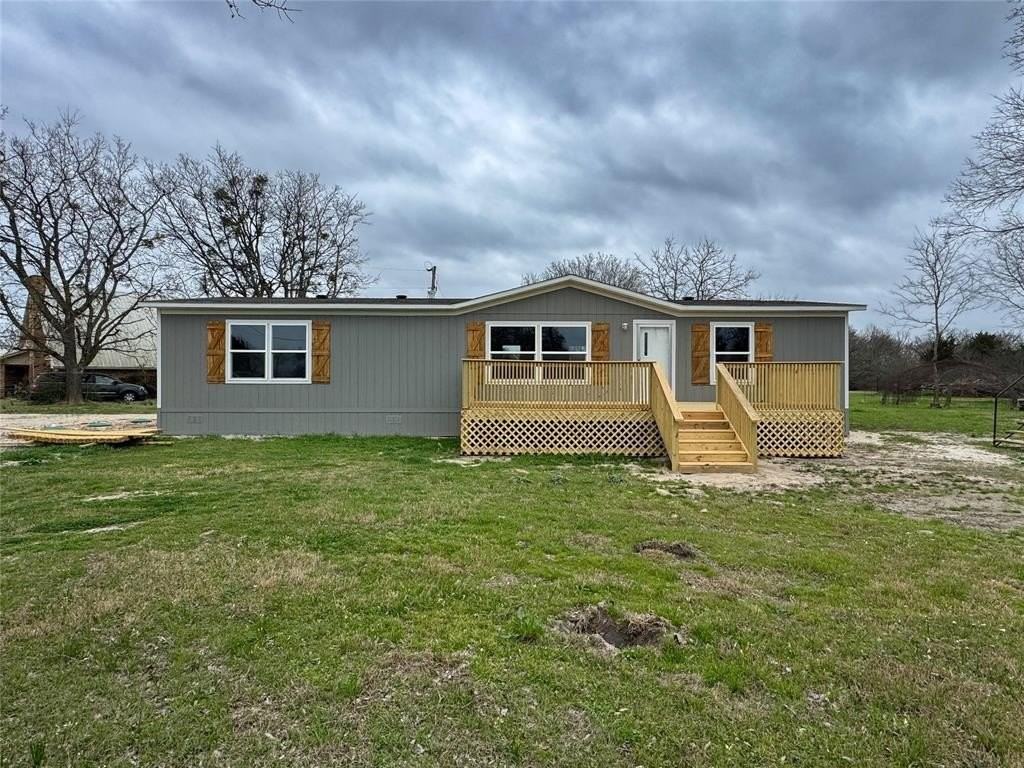 256 County Road 3101 - Photo 2 of 21