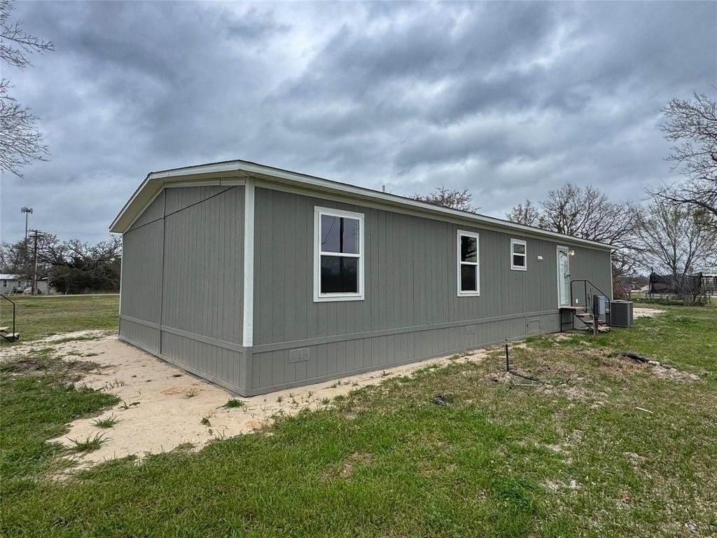 256 County Road 3101 - Photo 3 of 21