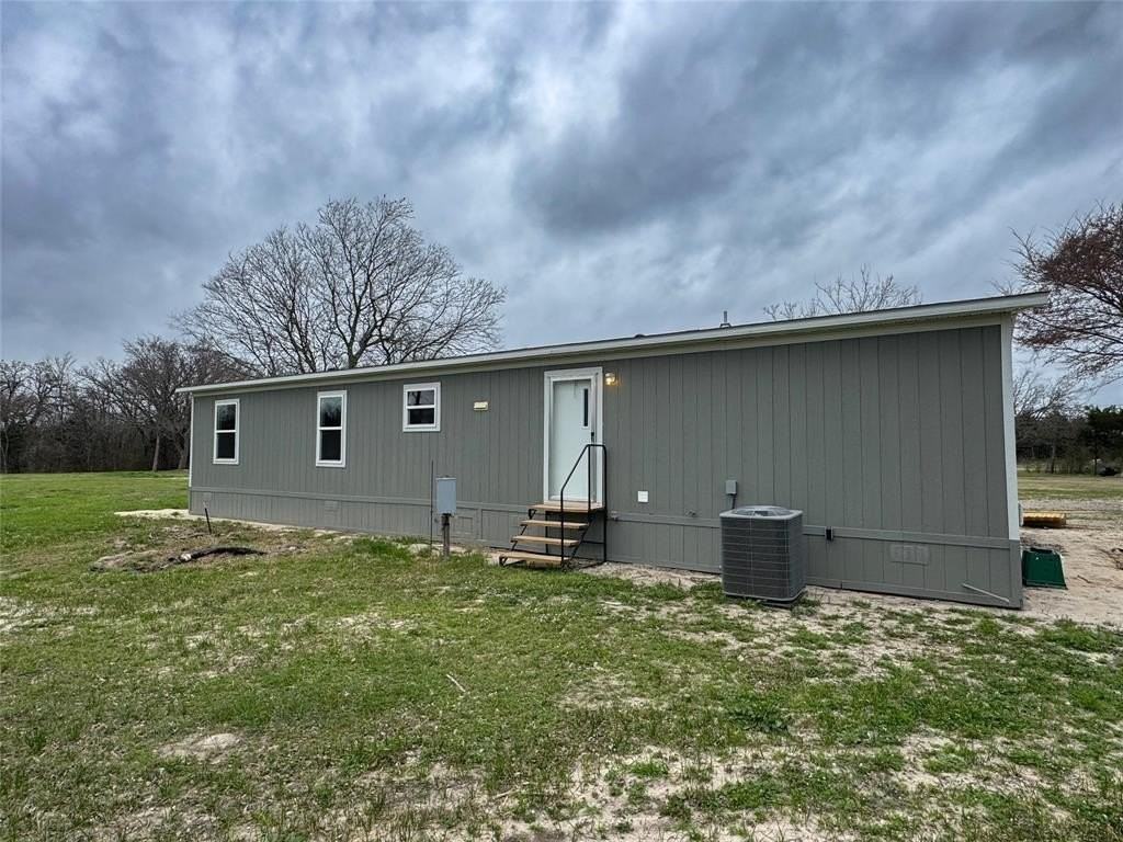 256 County Road 3101 - Photo 4 of 21