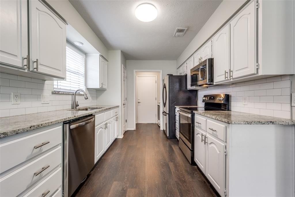 3842 Waterford Way - Photo 6 of 12